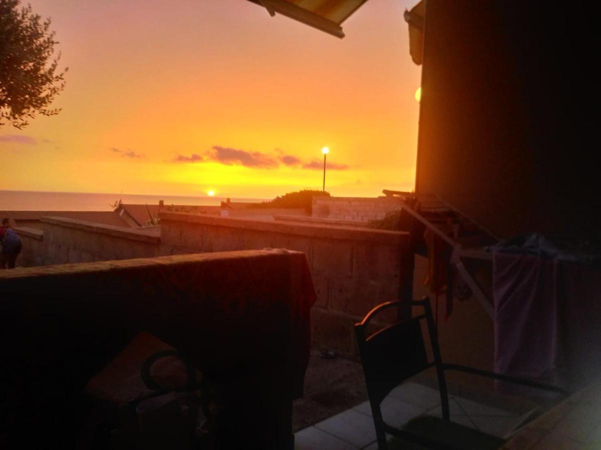 Porto Alabe Sardegna.... A Due Passi Dal Mare Apartman Tresnuraghes Kültér fotó