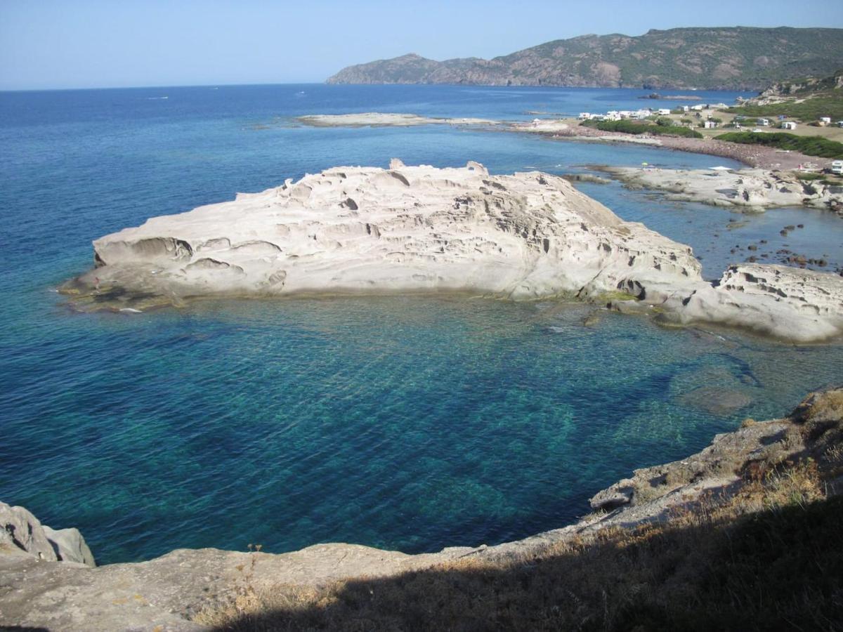 Porto Alabe Sardegna.... A Due Passi Dal Mare Apartman Tresnuraghes Kültér fotó