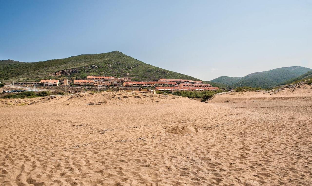 Porto Alabe Sardegna.... A Due Passi Dal Mare Apartman Tresnuraghes Kültér fotó